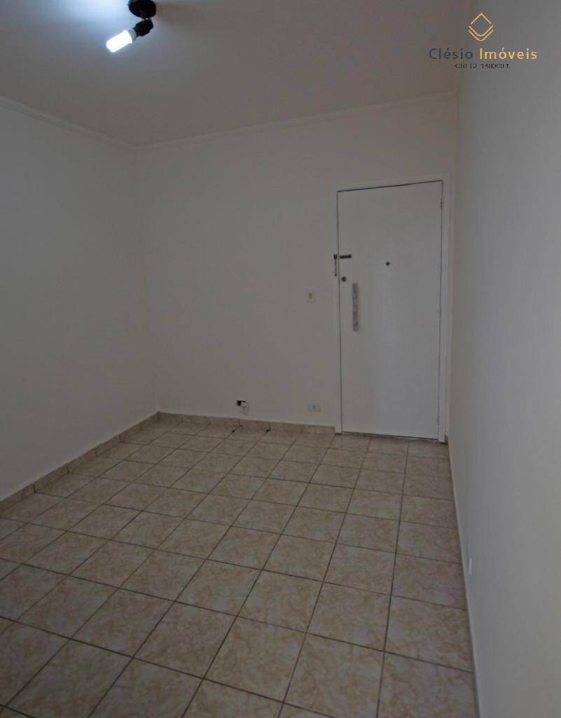 Apartamento à venda com 1 quarto, 50m² - Foto 4