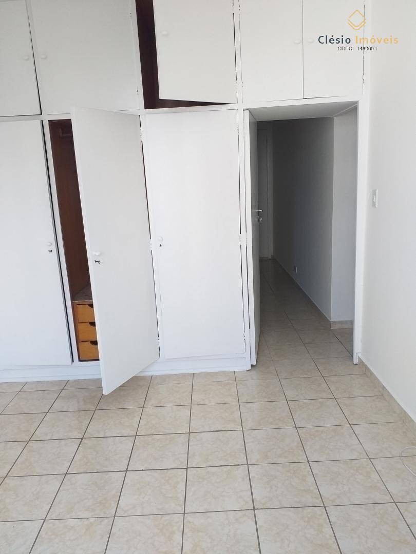 Apartamento à venda com 1 quarto, 50m² - Foto 5