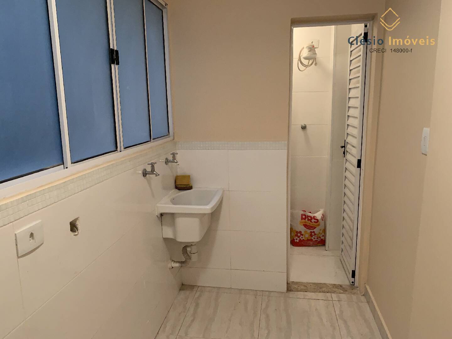 Apartamento para alugar com 3 quartos, 110m² - Foto 23