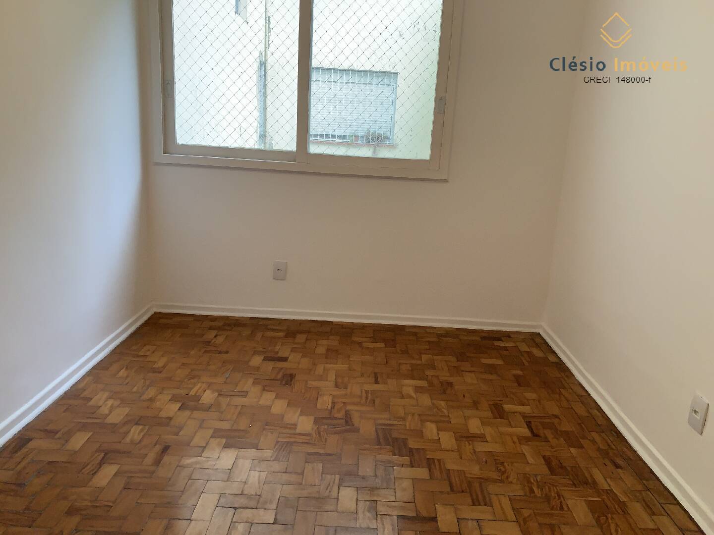 Apartamento para alugar com 3 quartos, 110m² - Foto 11