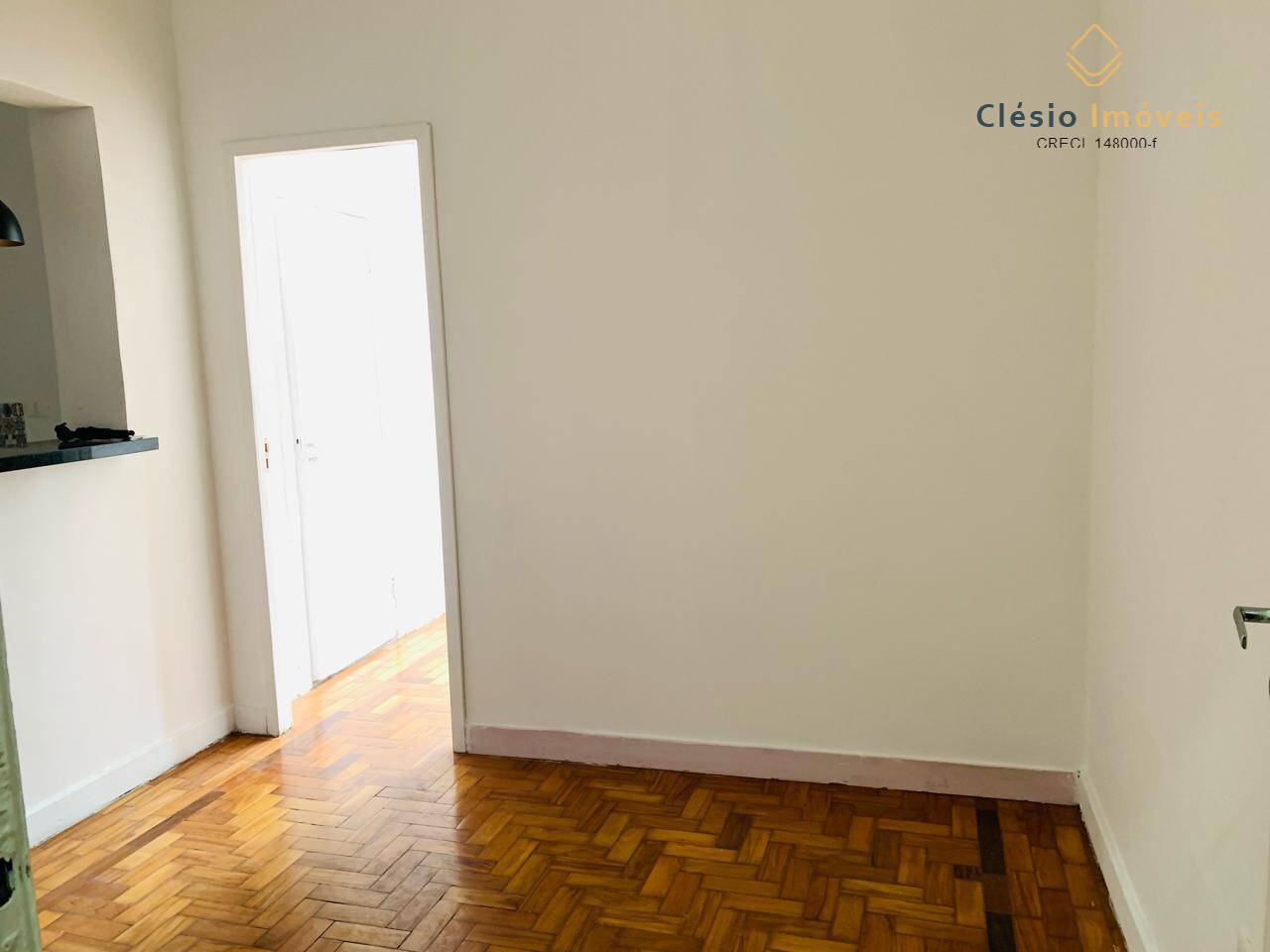 Apartamento à venda com 1 quarto, 31m² - Foto 2