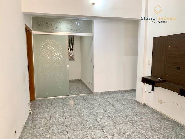 Apartamento à venda com 3 quartos, 65m² - Foto 2