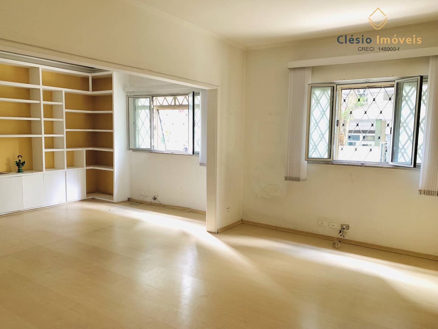 Apartamento para alugar com 3 quartos, 125m² - Foto 2