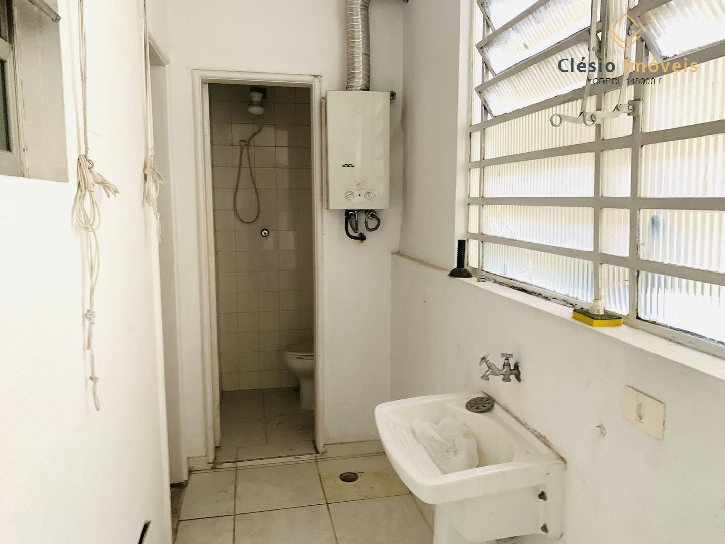 Apartamento para alugar com 3 quartos, 125m² - Foto 35