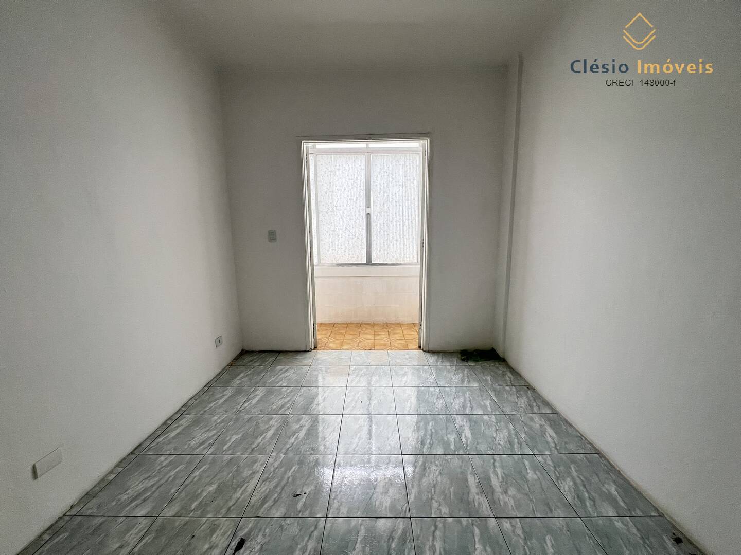 Apartamento à venda com 1 quarto, 30m² - Foto 1