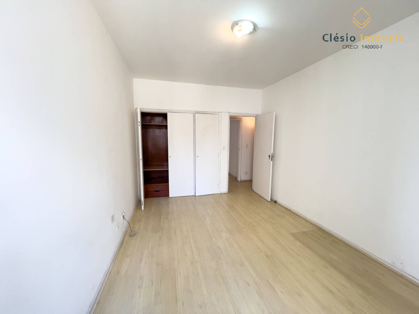 Apartamento à venda com 2 quartos, 100m² - Foto 14