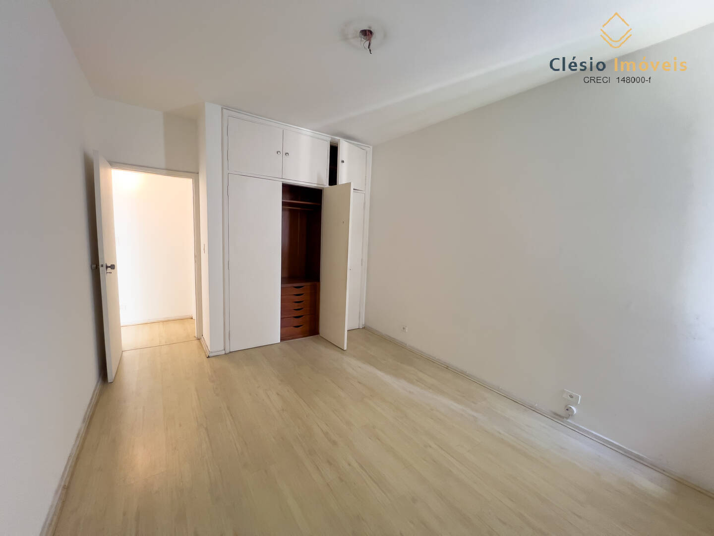 Apartamento à venda com 2 quartos, 100m² - Foto 28