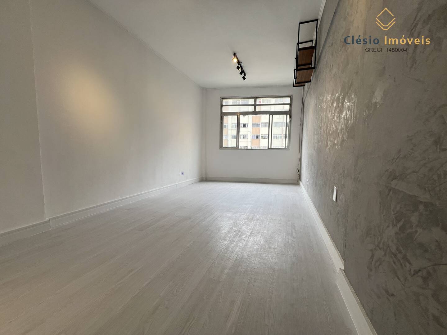 Apartamento à venda com 1 quarto, 35m² - Foto 1