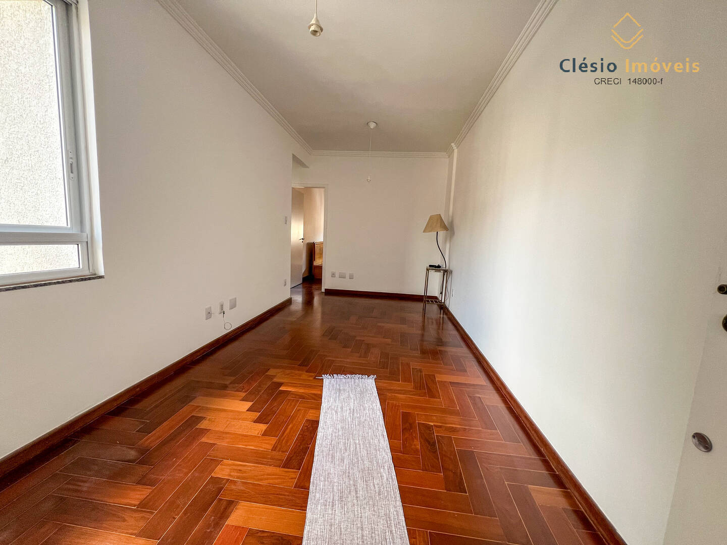 Apartamento à venda com 2 quartos, 72m² - Foto 2