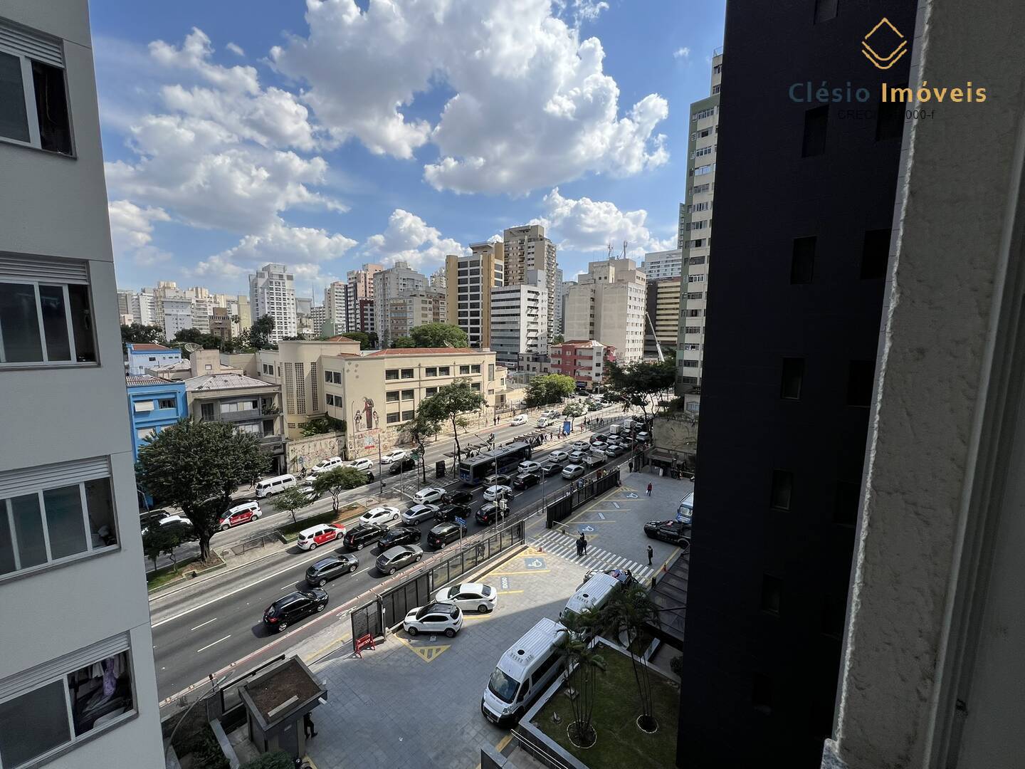 Apartamento à venda com 2 quartos, 72m² - Foto 32